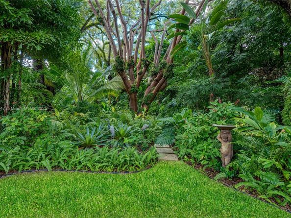 1036 S Greenway Dr, Coral Gables FL 33134