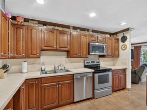 1712 High Ridge Rd, Lake Worth FL 33461