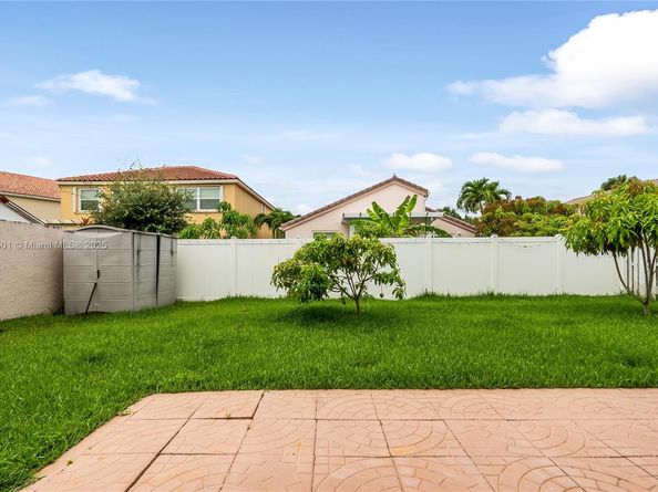 15683 NW 12th Rd, Pembroke Pines FL 33028