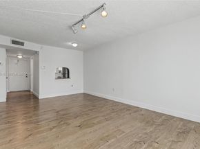 2831 Sunrise Lakes Dr. E 204, Sunrise FL 33322
