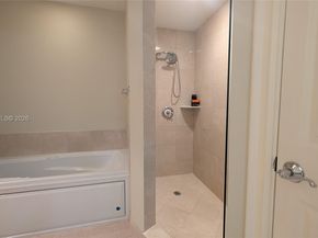 16101 Emerald Estates Dr 254, Weston FL 33331