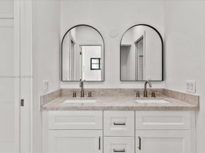 1426 Robbia Ave, Coral Gables FL 33146