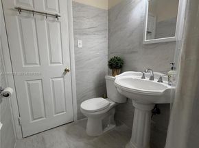 2460 NW 33rd St, Miami FL 33142