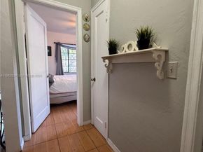 2460 NW 33rd St, Miami FL 33142