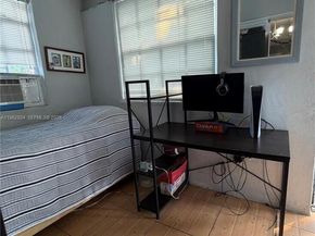 2460 NW 33rd St, Miami FL 33142