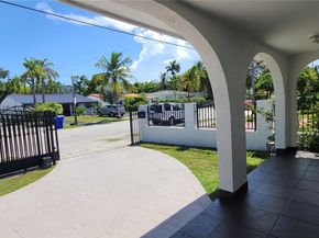 1721 SW 24th Ter, Miami FL 33145