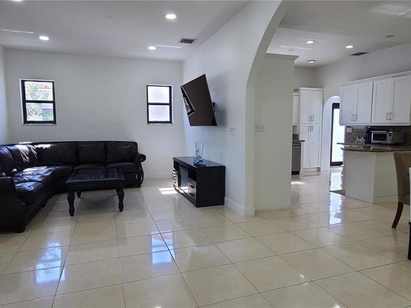 1721 SW 24th Ter, Miami FL 33145