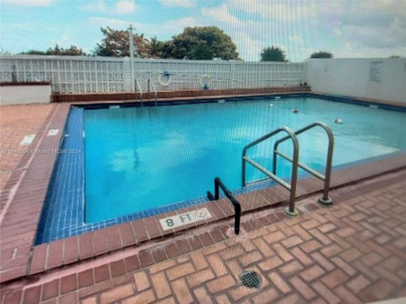 6969 Collins Ave 308, Miami Beach FL 33141