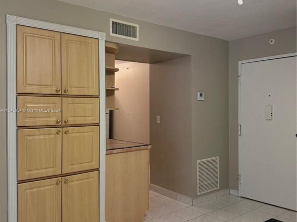 6969 Collins Ave 308, Miami Beach FL 33141