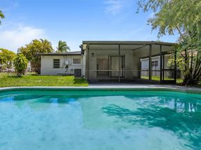 2517 Polk St, Hollywood FL 33020