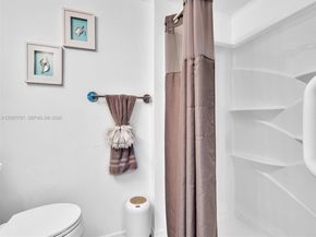 2061 SW 83rd Ave, Davie FL 33324