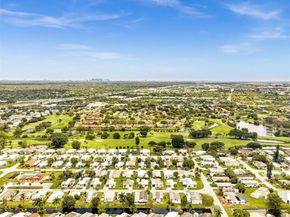 2061 SW 83rd Ave, Davie FL 33324