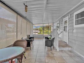 2061 SW 83rd Ave, Davie FL 33324