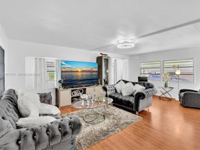 2061 SW 83rd Ave, Davie FL 33324