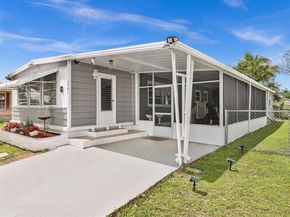 2061 SW 83rd Ave, Davie FL 33324
