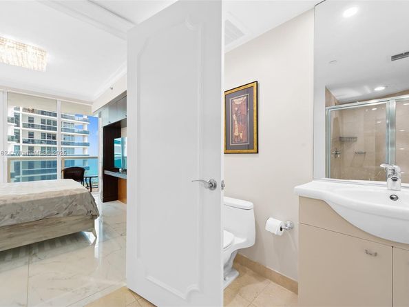 1830 S Ocean Dr 3708, Hallandale Beach FL 33009