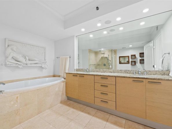 1830 S Ocean Dr 3708, Hallandale Beach FL 33009