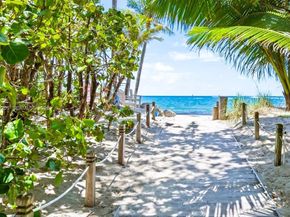 3425 Norfolk St, Pompano Beach FL 33062