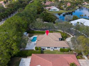 1202 S Manor Dr S, Weston FL 33326