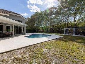 1202 S Manor Dr S, Weston FL 33326