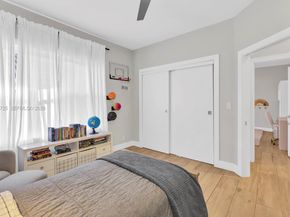 1202 S Manor Dr S, Weston FL 33326