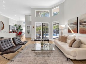 1202 S Manor Dr S, Weston FL 33326