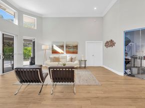 1202 S Manor Dr S, Weston FL 33326