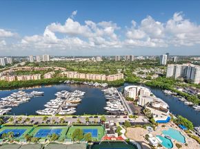 19707 Turnberry Way PHD, Aventura FL 33180