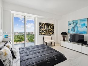 19707 Turnberry Way PHD, Aventura FL 33180