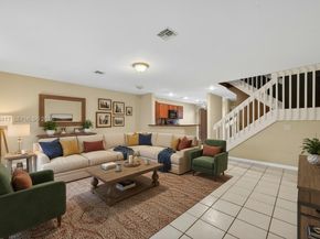 7033 Woodmont Way, Tamarac FL 33321