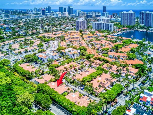 21024 NE 34th Ct, Aventura FL 33180
