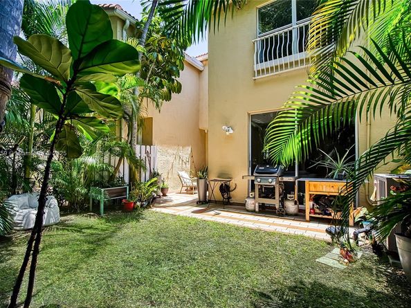 21024 NE 34th Ct, Aventura FL 33180