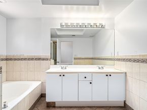21024 NE 34th Ct, Aventura FL 33180
