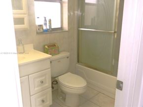 9661 Sunrise Lakes Blvd 305, Sunrise FL 33322