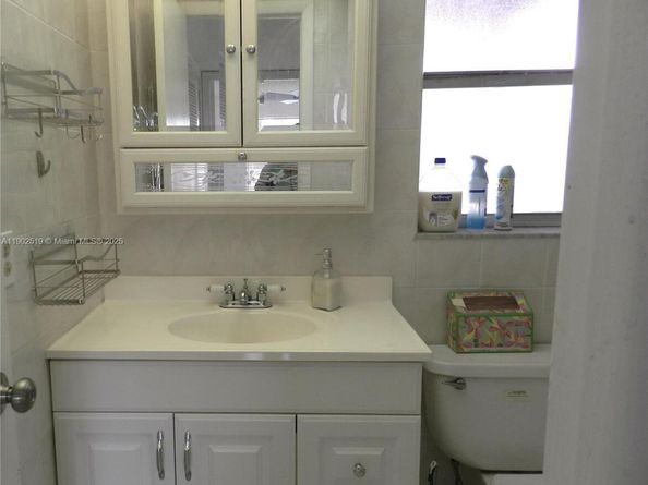 9661 Sunrise Lakes Blvd 305, Sunrise FL 33322