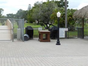 9661 Sunrise Lakes Blvd 305, Sunrise FL 33322