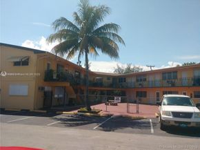 17051 NE 23rd Ave 2E, North Miami Beach FL 33160