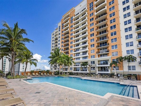 3232 SW 22nd Ter 1003, Miami FL 33145