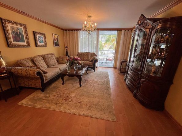 3551 NE 169th St 301, North Miami Beach FL 33160