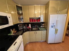 3551 NE 169th St 301, North Miami Beach FL 33160