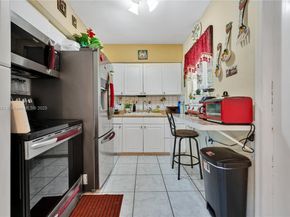 380 NW 133rd St, North Miami FL 33168