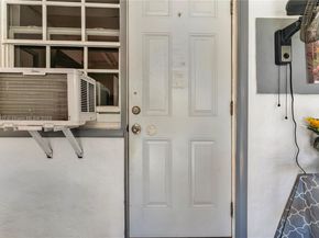 380 NW 133rd St, North Miami FL 33168