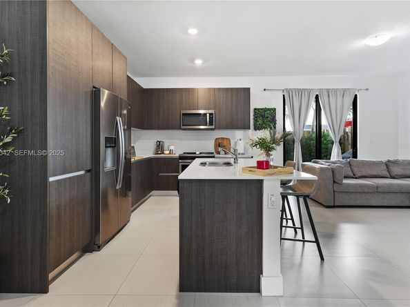 500 SW 91st Ave, Miami FL 33174