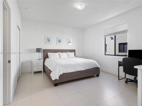 500 SW 91st Ave, Miami FL 33174