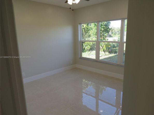 1671 SW 44th Ter, Fort Lauderdale FL 33317