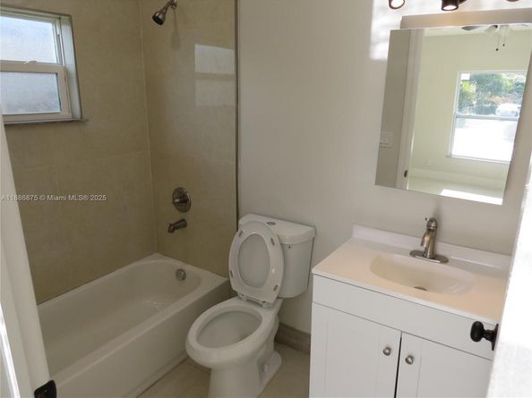 1671 SW 44th Ter, Fort Lauderdale FL 33317