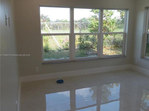 1671 SW 44th Ter, Fort Lauderdale FL 33317