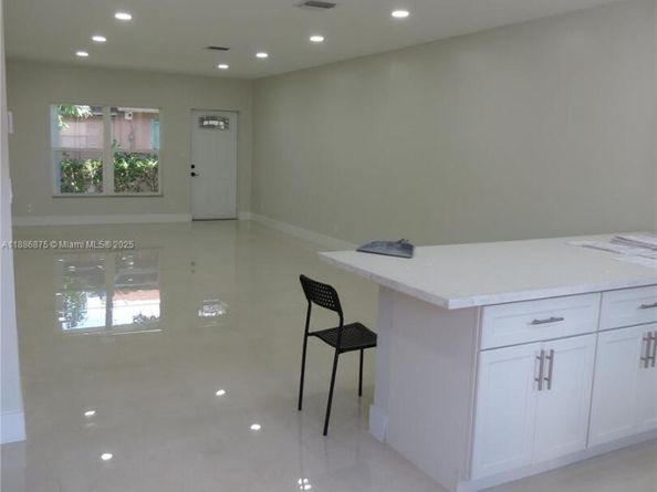 1671 SW 44th Ter, Fort Lauderdale FL 33317