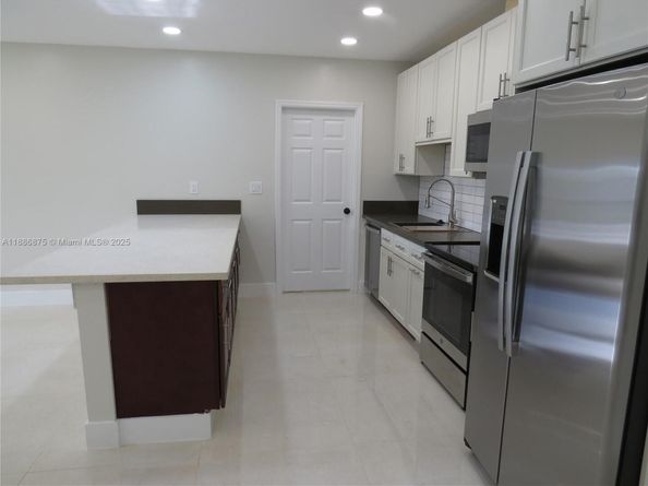 1671 SW 44th Ter, Fort Lauderdale FL 33317