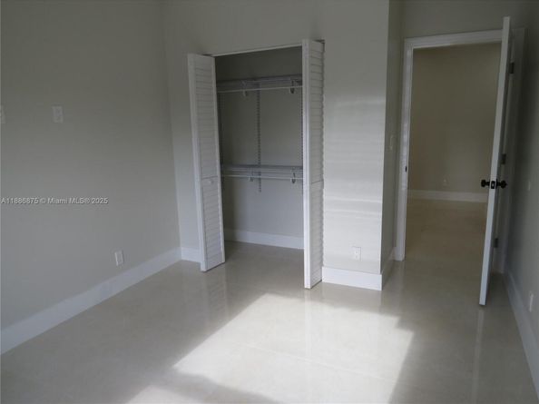 1671 SW 44th Ter, Fort Lauderdale FL 33317